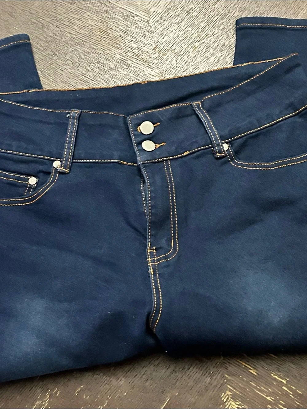 NWT T & Y denim jean Capris in size 17-18 Women’s Dark Blue High-Waist Jeans - Picture 2 of 4